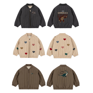 เสื้อแจ็คเก็ตเบสบอลเด็กชายแบบใหม่สำหรับฤดูใบไม้ร่วงและฤดูหนาว ปักลายสวยงาม เป็นมิตรต่อสิ่งแวดล้อม ผลิตจากผ้าฝ้าย 100% บรรจุใยสังเคราะห์ 90% ขายส่ง - Product Image 1