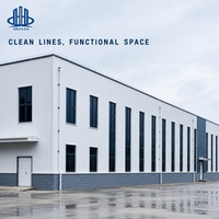 Entrepôt préfabriqué en acier avec panneaux en acier de couleur personnalisée, fabricant de bâtiments d'usine et d'ateliers à structure portique à Chongqing