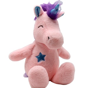 Giocattolo farcito <span class=keywords><strong>unicorno</strong></span> degli occhi di sorriso <span class=keywords><strong>viola</strong></span> rosa con l'<span class=keywords><strong>unicorno</strong></span> della peluche del giocattolo molle dei bambini del fumetto su ordinazione del corno lucido - Product Image 2