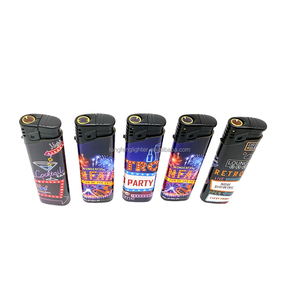 Briquet électronique au design classique, coupe-vent, avec cigarettes électroniques pour cadeaux ou camping, fabriqué en plastique durable - Product Image 2