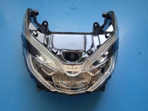 Phare Avant à LED pour Moto <span class=keywords><strong>PCX</strong></span> 150, Assemblage de Phare Avant Compatible avec <span class=keywords><strong>Honda</strong></span> <span class=keywords><strong>PCX</strong></span> <span class=keywords><strong>125</strong></span> 2018 <span class=keywords><strong>2019</strong></span> 2020 - Product Image 2