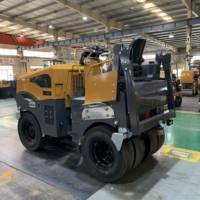 Compacteur à pneus en caoutchouc de 4 tonnes pour autoroute, construction municipale, sol et asphalte ST4000DQ