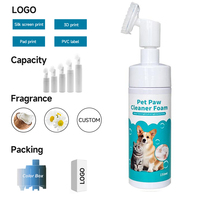 Nettoyant pour pattes de chien OEM ODM avec brosse en silicone, shampoing pour chien, nettoyant pour pattes de chien en mousse, nettoyant pour urine d'animal en mousse pour pattes