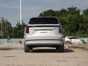 SUV Híbrido Mediano de Última Generación Jetour L7 Plus con Batería de 18.67kWh, Carga Rápida, Lujo, Viajes al Aire Libre, Auto Eléctrico - Product Image 5
