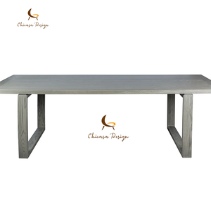 Mesa de Comedor Minimalista de Madera Gris con Patas Elegantes en Forma de U y Superficie Mate Uniforme, Muebles Modernos para el Hogar, Selección del Editor - Product Image 1
