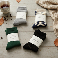 Emballage de chaussettes personnalisé avec logo, étiquettes, manchons, papier kraft, carton, emballage de chaussettes en gros