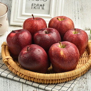 2024 nouvelle <span class=keywords><strong>saison</strong></span> frais en gros Fuji pommes pommes rouges dorées pomme biologique naturelle - Product Image 3