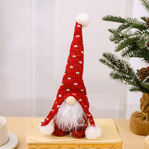 Poupée gnome sans visage en tricot de style nordique, chapeau à pompons multicolores, elfe en peluche pour la décoration de Noël, de l'étagère, du foyer et de la maison - Product Image 6