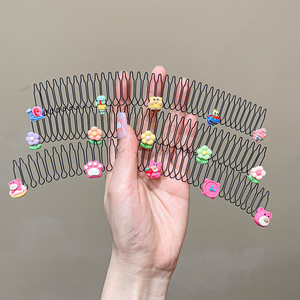 Joyería de moda para niños, abalorios de resina de dibujos animados bonitos, peine para el cabello, horquilla para niñas, alisador de pelo - Product Image 3