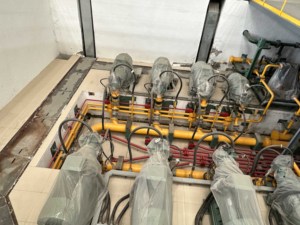 Machine d'extrusion de profilés en aluminium usagée <span class=keywords><strong>12500T</strong></span>, presse d'extrusion d'aluminium, machines à vendre - Product Image 3
