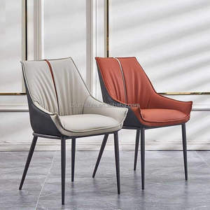 Sillas de Comedor Modernas y Lujosas Tapizadas en Cuero Vegano Ecológico, con Detalles Elegantes y Patas de Metal Resistentes - Product Image 5