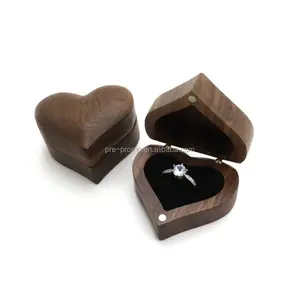 Boîte à bagues en bois massif en forme de cœur, faveurs de mariage en gros