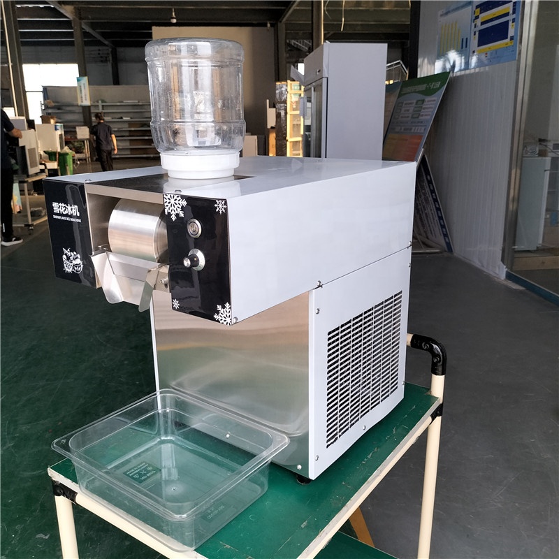 Flake Ice Machine - Commercial & Industrial Use, 1-30 Ton