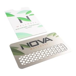 Dernier modèle de moulin à herbe portable en métal personnalisé pour fumeurs - Product Image 2