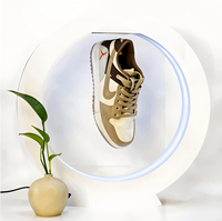 Expositor de Levitación Magnética Acrílico Flotante Giratorio 360° con Luz Led Creativa para Zapatos y Botellas de Vino de Tamaño Personalizado