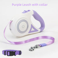 Laisse Rétractable Automatique pour Chien avec Lumière LED, 9FT/16FT, en Plastique Simple, Corde en Nylon Durable, Caractéristique Réfléchissante, Multifonctionnelle pour Chiens