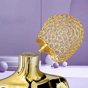 Maniquíes de exhibición de ventana de tienda de ropa de boda de mujer con cabeza ahuecada de plata dorada galvanizada con acabado cromado de gama alta - Product Image 4