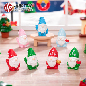 Décorations miniatures en résine de gnomes de Noël, ornement de table pour la décoration des fêtes - Product Image 3