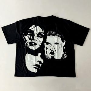 เสื้อยืดแขนสั้นสีดำพิมพ์ลายพัฟฟ์สำหรับผู้ชาย คอกลม ทรงปกติ ผ้าคอตตอนเจอร์ซีย์ ซักแล้ว ระบายอากาศได้ดี - Product Image 1