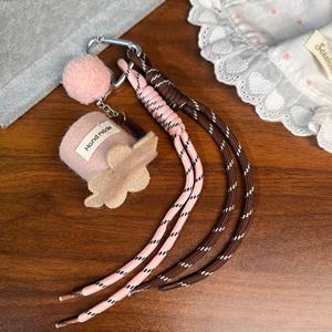 Wholesale Portable Heart Carabiner Keychains Eco-friendly 3D Doll Special Grandmother <b>Birthday</b> <b>Gift</b> Plush <b>Grandma</b> Hat Keychains - Product Image 4