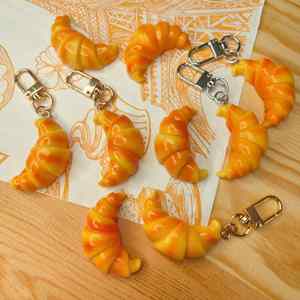 <b>Custom</b> New Simulation Food PVC <b>Keychain</b> UV Printed Promotional Hamburger and Hot Dog <b>Keychain</b> with Carabiners - Product Image 2