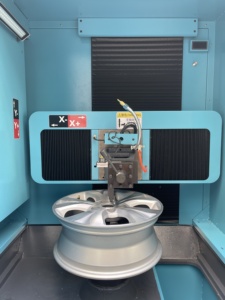 Chine Prix Usine Maschine Automatique Polis sage Des Jantes Coupé Diamantée Haute Précision Réparation Parfaite