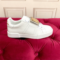 Sneakers de créateur pour hommes, dessus en cuir de luxe, semelle en caoutchouc respirante, sneakers à lacets pour hommes et femmes, chaussures décontractées