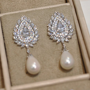 Eleganti orecchini pendenti da donna, accessori per l'orecchio semplici e alla moda per l'uso quotidiano - Product Image 4