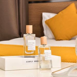 สเปรย์ปรับอากาศหรูหราแบบกำหนดเอง ดีไซน์เอเชียนเซน <span class=keywords><strong>บริการ</strong></span> OEM/ODM สำหรับ<span class=keywords><strong>บ้าน</strong></span> สำนักงาน โรงแรม น้ำหอมสเปรย์น้ำมันหอมระเหย - Product Image 4