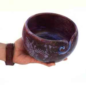 Grand bol à laine en bois fait à la main, durable, écologique, portable, artisanal, design lisse pour le crochet, le tricot, la laine - Product Image 5