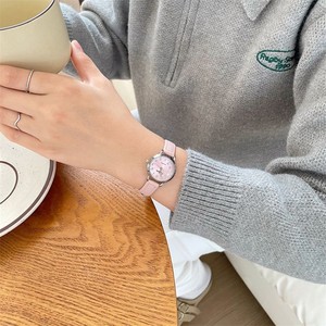 Montre à quartz pour femme, cadran rond, bracelet en cuir, montre-bracelet analogique, style minimaliste pour un usage quotidien - Product Image 4