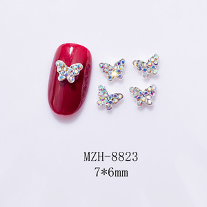 Vente en gros de breloques pour ongles en alliage métallique 3D MINI en forme de papillon pour la décoration des ongles - Product Image 5