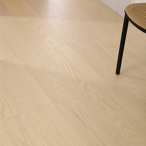 Suelo de Madera Sintética de Roble Rústico Ahumado y Cepillado, Resistente al Agua, para Proyectos de Construcción de Interiores - Product Image 2