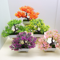 Plante Artificielle en Pot, Simulation de Petit Pin Bonsaï à 3 Branches, Vente en Gros, Plante Verte Artificielle en Plastique Économique, Multicolore, pour Bureau et Fenêtre