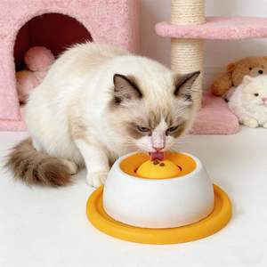 Juguete para lamer para gatos <span class=keywords><strong>y</strong></span> perros, juguete de enriquecimiento, comedero lento para mascotas, juguete para alimentos líquidos, juguete para perros que lamen, alivio de la <span class=keywords><strong>ansiedad</strong></span>, juguete para golosinas de perros, bola para lamer - Product Image 1