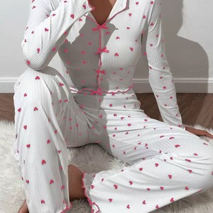 Ensemble de vêtements de détente transfrontalier européen et américain le plus vendu, pyjama à manches longues et col imprimé cœur pour femmes, disponible - Product Image 4