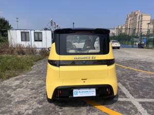 Mini Auto Eléctrico Gelik G63 de Cuatro Ruedas y Baja Velocidad con 2 Puertas, Velocidad Máxima de 45 km/h y Batería de Litio para Dos Personas Niños - Product Image 3