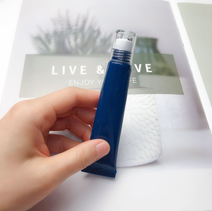 Tube de crème pour les yeux avec rouleau <span class=keywords><strong>Falconi</strong></span> Vetro Fancy Huile essentielle Roll on Attar Bouteille Bouchon en aluminium brossé Cristal - Product Image 6