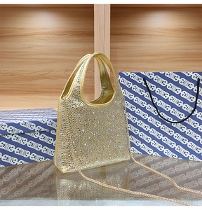 กระเป๋าคลัทช์ประดับพลอยเทียมสีชมพูสำหรับผู้หญิงกระเป๋าถือสะพายข้างประดับคริสตัลแฟชั่นสำหรับงานเลี้ยงตอนเย็นและงานแต่งงาน - Product Image 1