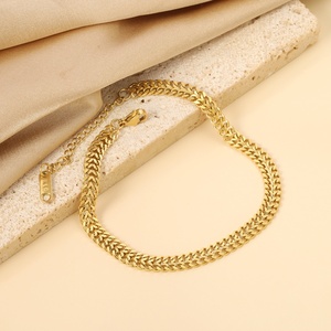 Cadena Delgada de Oro de 18k al por Mayor, Cadena Cubana Chapada en Oro 316L, Pulsera de Acero Inoxidable para Mujer - Product Image 1