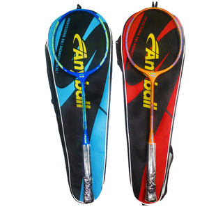 <span class=keywords><strong>Raquette</strong></span> de <span class=keywords><strong>badminton</strong></span> en fibre de carbone personnalisée de haute qualité pour l'entraînement <span class=keywords><strong>raquette</strong></span> d'attaque d'infraction molle avec tige en graphite - Product Image 2