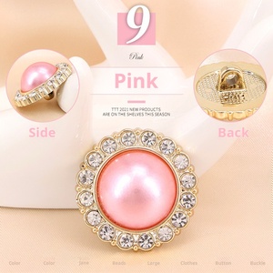 Thiết Kế Sang Trọng Ngọc Trai Pha Lê Rhinestone Nút Hoa Hình Dạng Chân May Nút Nhựa Cho Trang Phục Phụ Kiện - Product Image 4