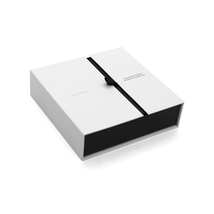 Boîte de parfum avec logo personnalisé papier feuille <span class=keywords><strong>d</strong></span>'<span class=keywords><strong>or</strong></span> huile essentielle deux côtés double porte ouverte emballage boîtes de parfum magnétiques - Product Image 1