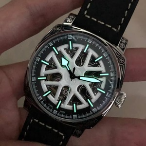 Reloj de pulsera personalizado de lujo, de acero inoxidable 316l, estilo retro punk, con patrón grabado, luminoso, con diseño de gaviota, movimiento mecánico automático, para hombre - Product Image 6