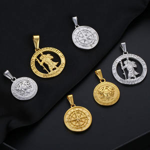 Pendentif boussole pour homme, collier en acier inoxydable, plaqué or 18k, 30 pcs/lot, bijoux grec, Medusa - Product Image 4