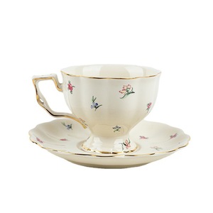 Ensemble de tasses à café rétro européen tasses et assiettes en céramique thé anglais de l'après-midi jantes dorées grandes tasses à thé restaurants français bars - Product Image 5