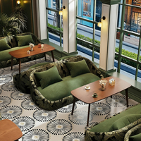 Ensemble de mobilier de restaurant moderne : tables à manger, chaises, banquettes de loisirs pour cafés et restaurants, canapés, sièges – Excellent rapport qualité-prix
