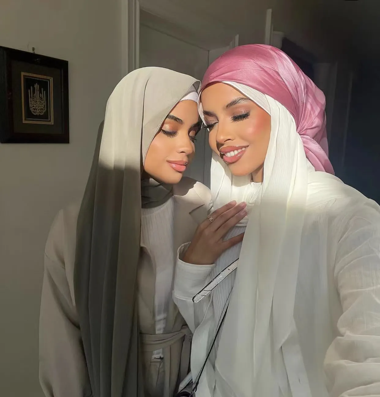 Hijab 모자 공급 업체 도매 패션 여성 이슬람 부드러운 쉬폰 일반 저지 코튼 Hijab 스카프 민족 스카프