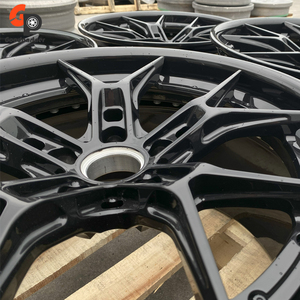 Rueda de Aleación Forjada de Tres Piezas 6061-T6 con Acabado Brillante y Cóncavo, con Tapa Central, de Alto Rendimiento para Autos Deportivos - Product Image 2