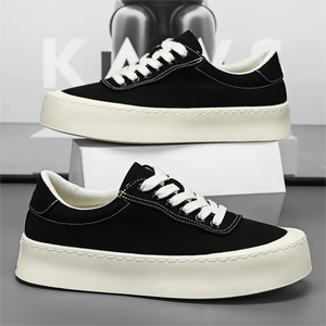 Zapatos deportivos para hombre con logotipo personalizado, nueva plataforma ligera de cuero negro, de talla grande, antideslizante, para correr al aire libre, gran oferta - Product Image 1